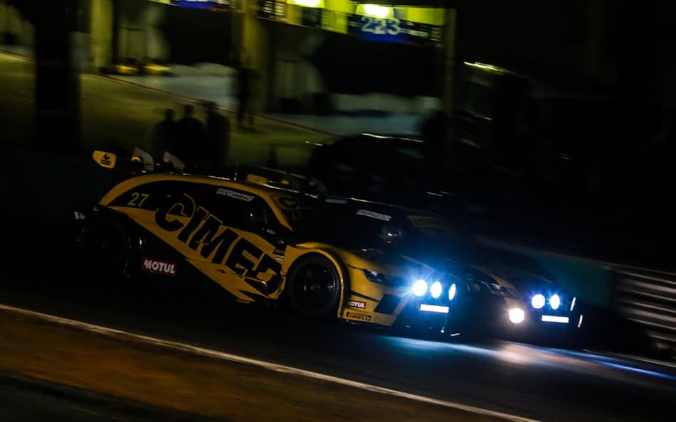 Corrida noturna encerra a etapa Sprint Race Of Champions