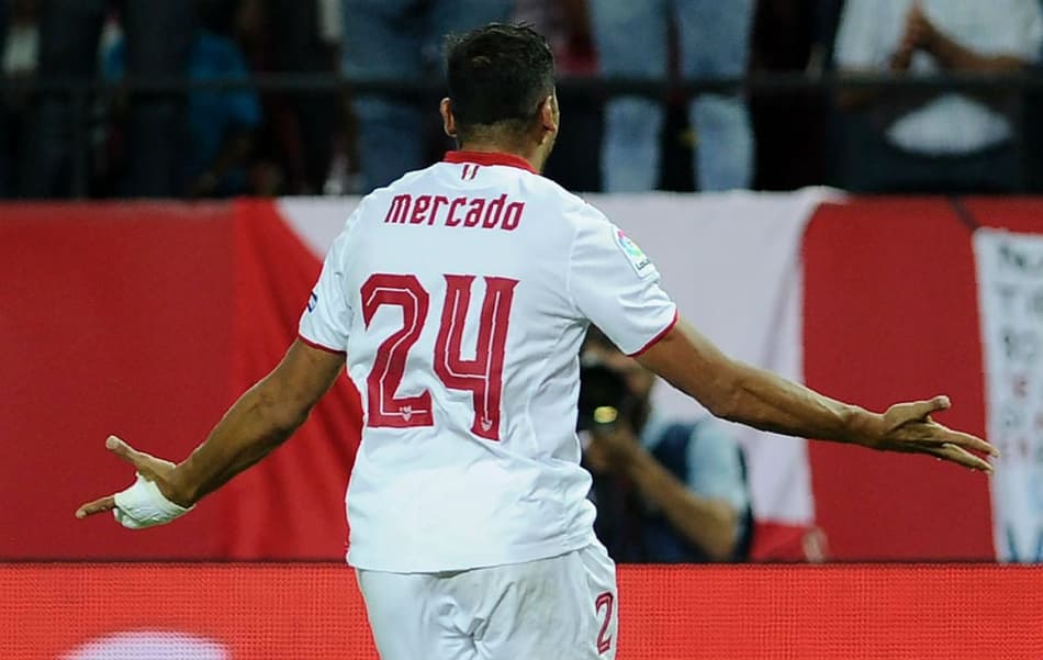 Mercado fratura braço em partida e ficará fora de amistosos