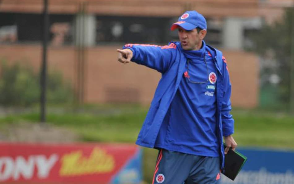 Profissionais fazem críticas ao trabalho de base na seleção colombiana