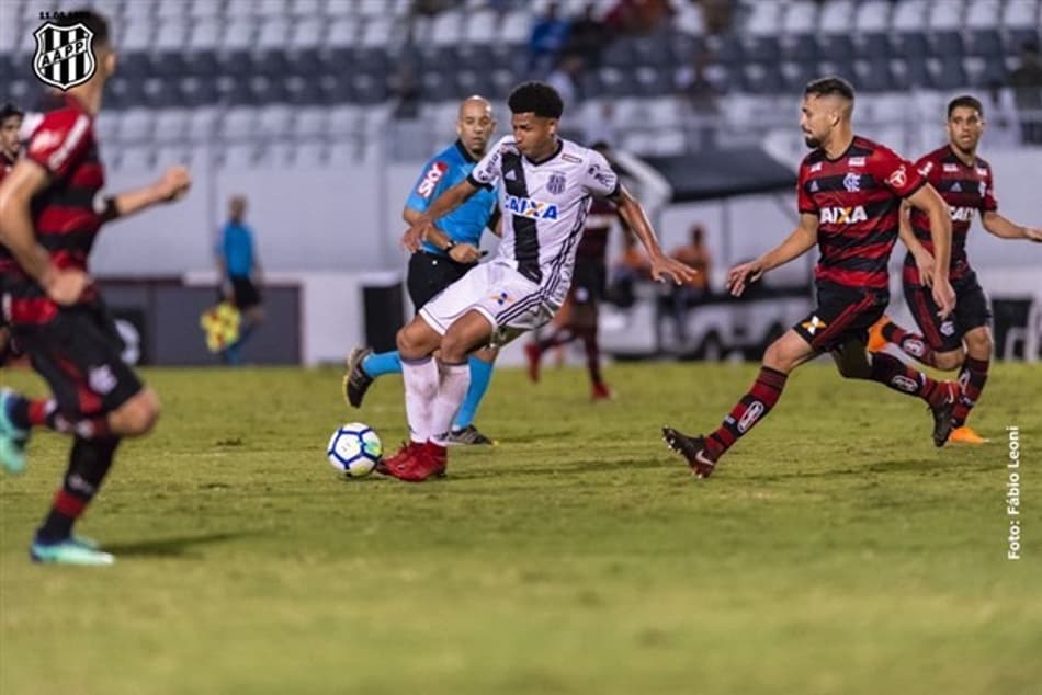 Veja seis fatores que fizeram o Santos apostar em um atacante de 19 anos