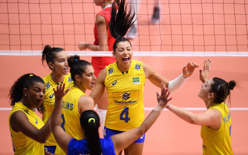 Brasil bate a Rússia e estreia com moral no Torneio de Montreux