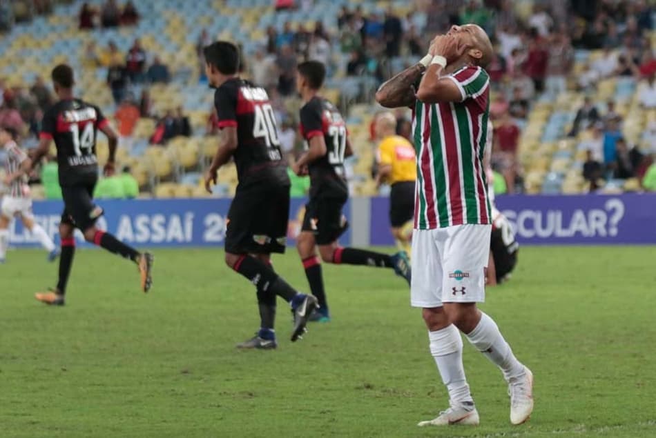 atacante do Fluminense lamentando no jogo de ontem