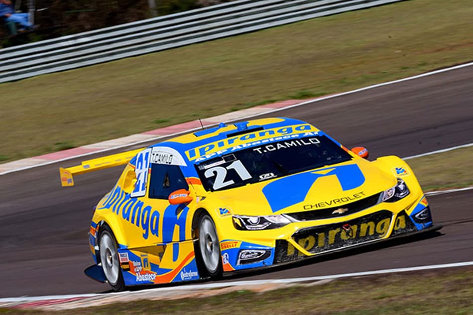 Stock Car: Thiago Camilo lidera sexta-feira de treinos livres em Cascavel