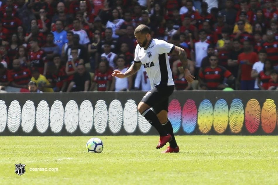 Edinho se coloca à disposição no Ceará para duelo contra o Palmeiras