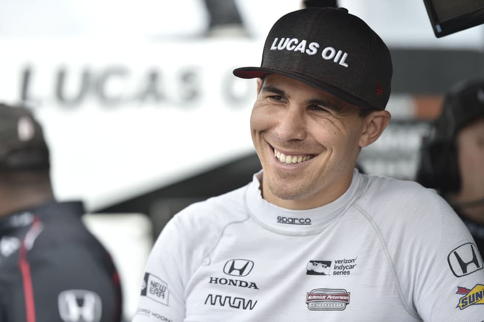 Família divulga lista com fraturas de Wickens para mostrar gravidade de sua condição