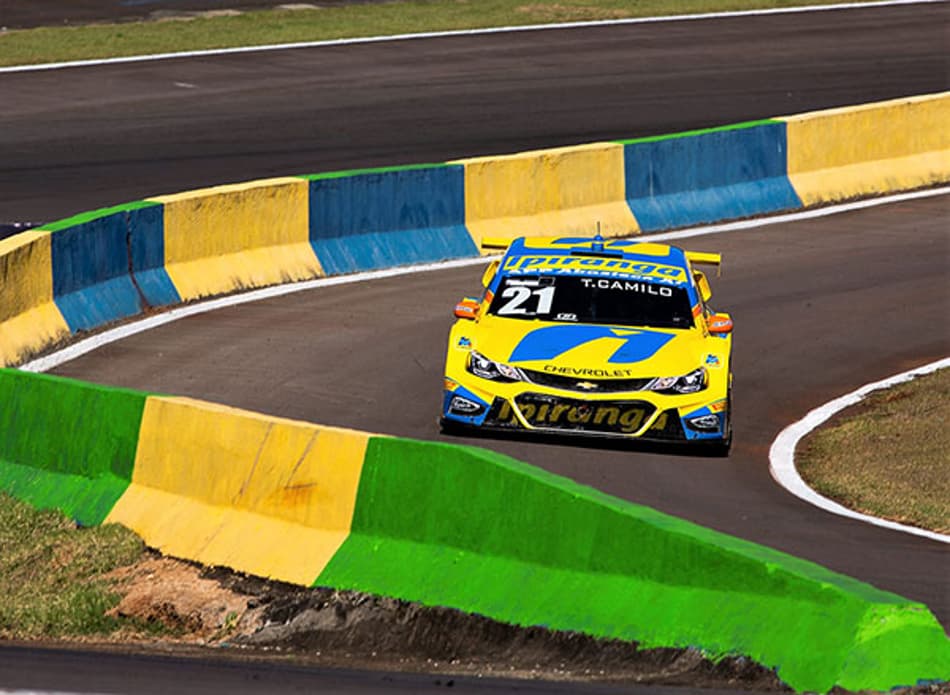 Líder dos treinos livres, Thiago Camilo larga em 5º em Cascavel