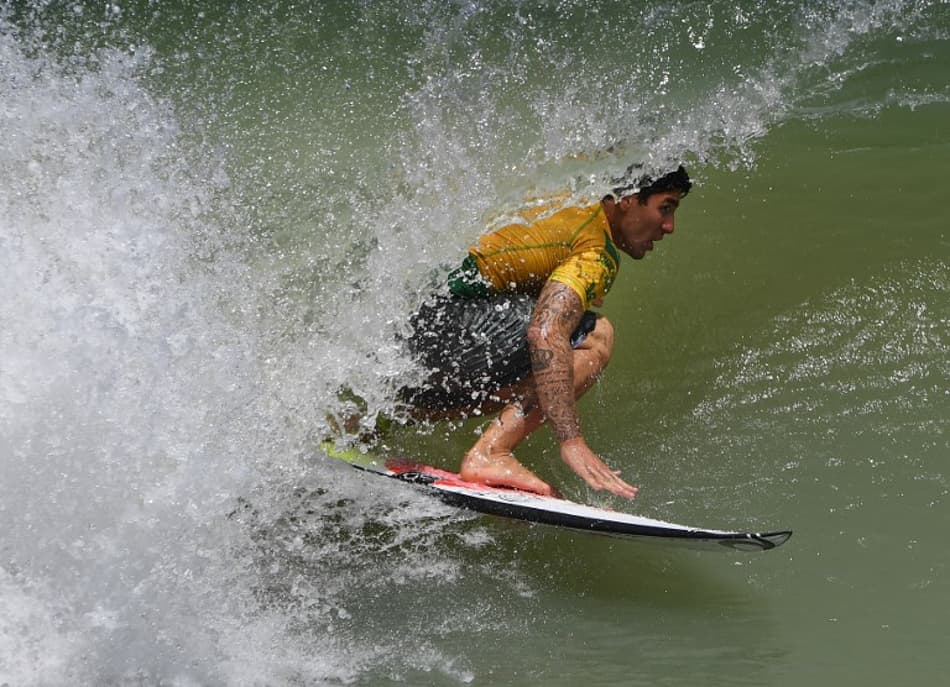 Medina briga até o final com Toledo e vence etapa de Surf Ranch do WCT