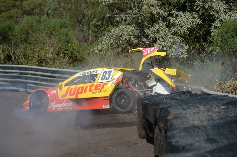 Gabriel Casagrande passa bem após acidente na Stock Car em Cascavel