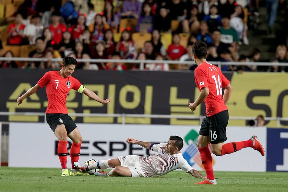 Em jogo disputado, Coreia do Sul e Chile empatam sem gols
