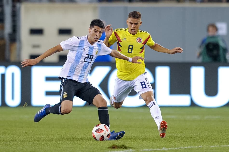 Em jogo equilibrado, Argentina e Colômbia ficam no empate