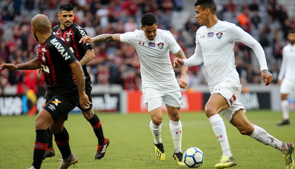 Falhas defensivas e Luciano como ‘9’: as lições que o Flu leva de Curitiba