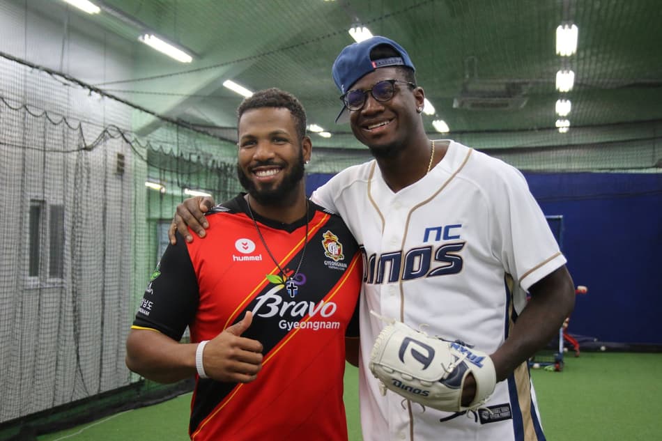 Integração beisebol-futebol na Coreia do Sul teve presença de Marcão