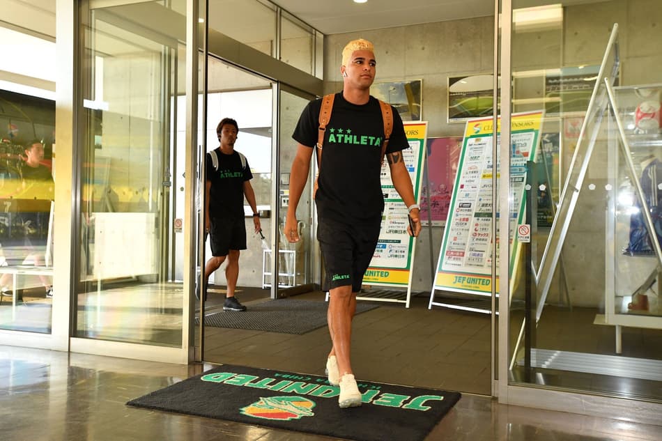 Em bom momento Japão, Alan Pinheiro quer título pelo Verdy Tokyo