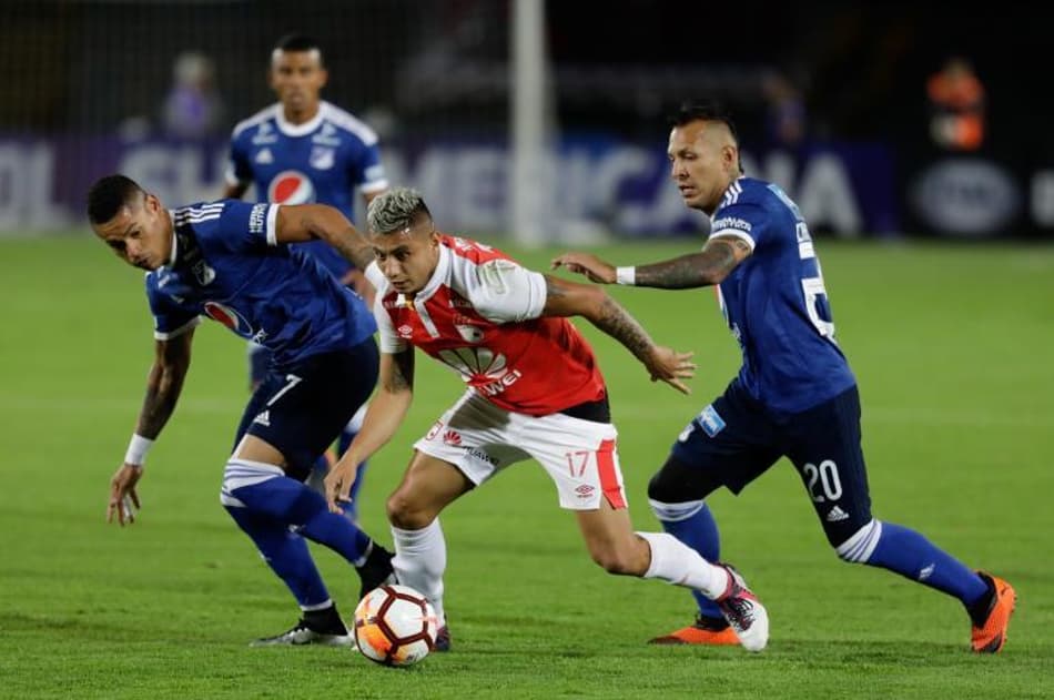 Em duelo truncado, Millonarios e Santa Fe apenas empatam no primeiro jogo da Sul-Americana