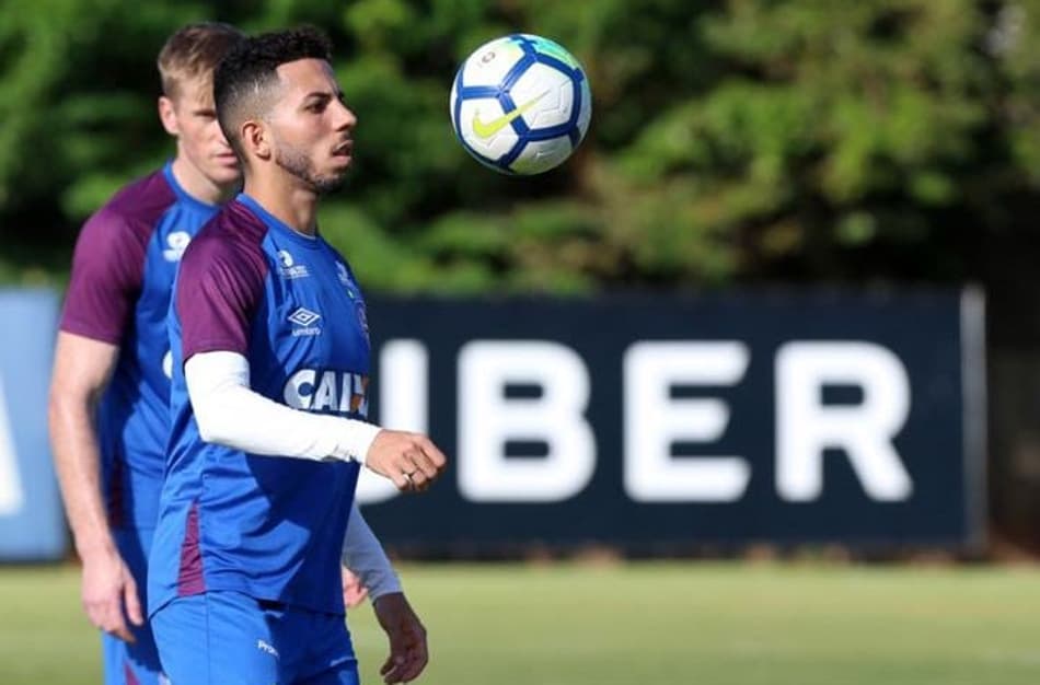 Flávio elogia Botafogo, mas enxerga Bahia “focado e preparado” para jogo da Sul-Americana