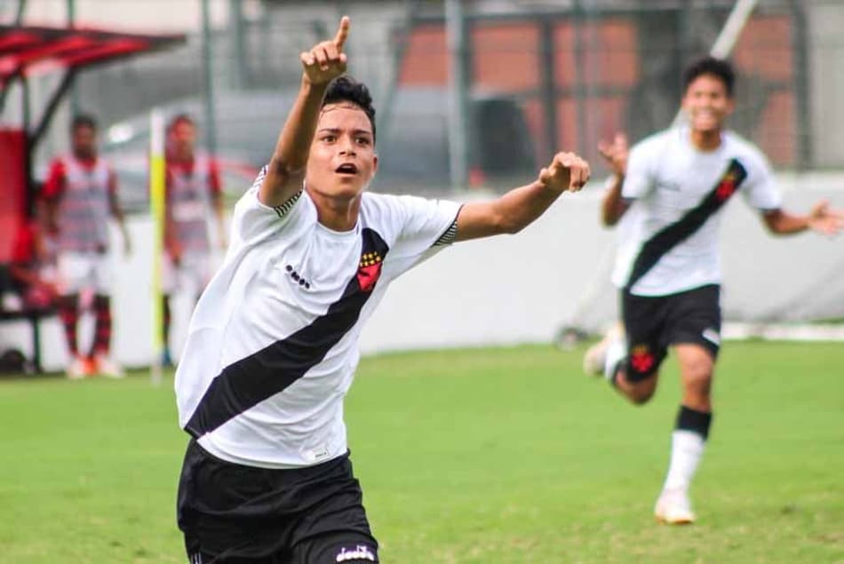 Vasco derrota o Flamengo no sub-13 e sub-14 e vai às finais da Taça GB