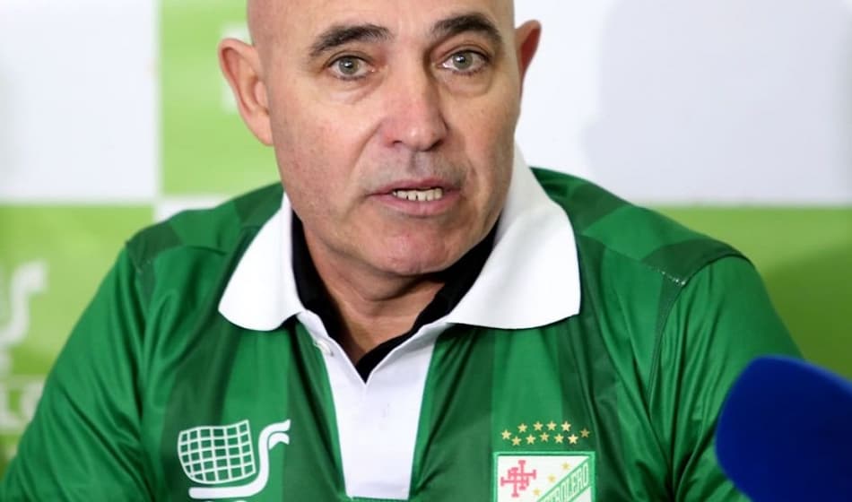 Juan Manuel Llop deixa o comando técnico do Oriente Petrolero