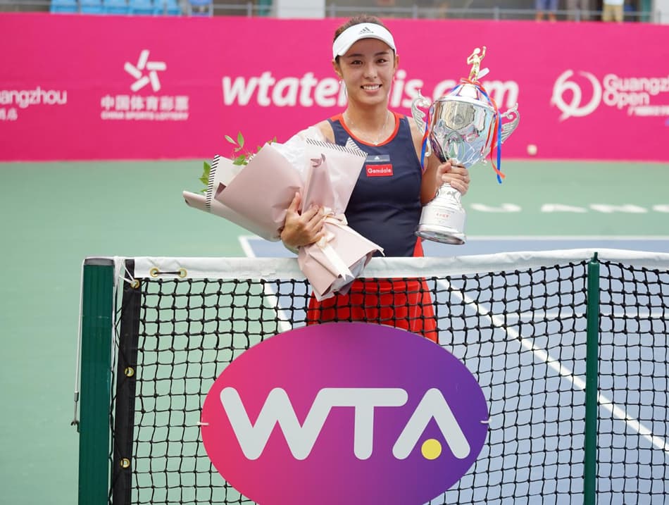 Em casa, Wang ergue em Guangzhou seu 2º título profissional