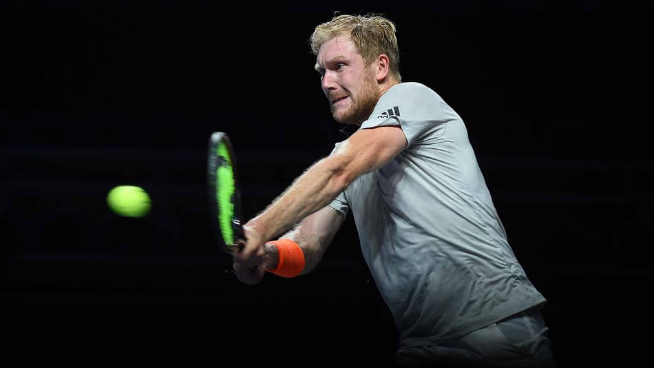 Bachinger vira sobre Nishikori e decide título em Metz contra Simon