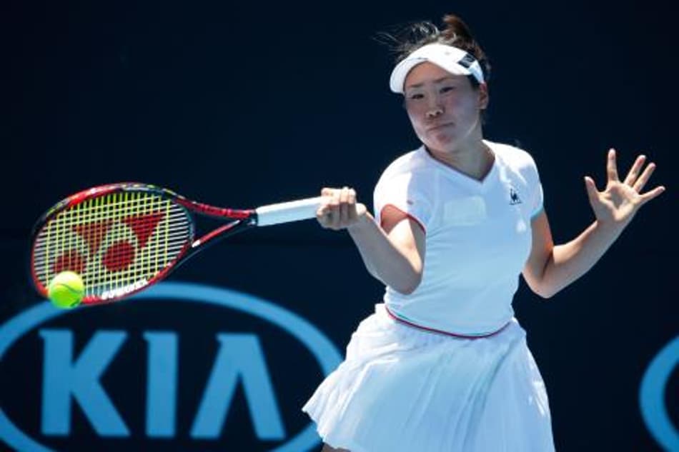 Bouchard é surpreendida por Hibino em Tashkent