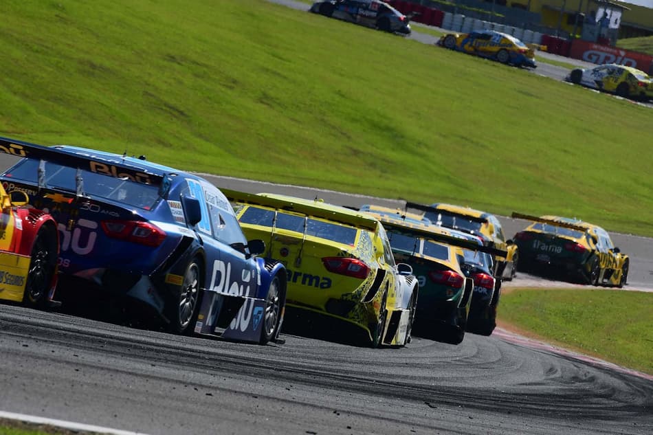Depois de polêmica no Velo Città, CBA divulga vídeo comprovando falha na luz de freio de Cacá Bueno