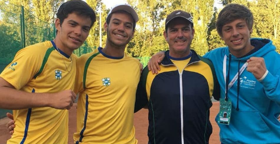 Brasil termina invicto na 1ª fase da Copa Davis juvenil e encara a Itália nas quartas