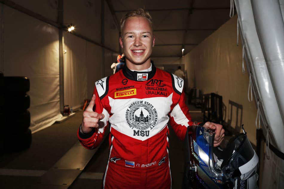 Mazepin marca pole para a decisão do título na GP3