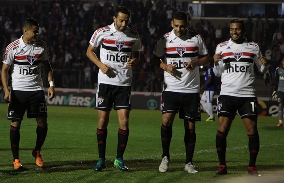 Pela sétima vez seguida, Aguirre não poderá usar 'time ideal' do São Paulo