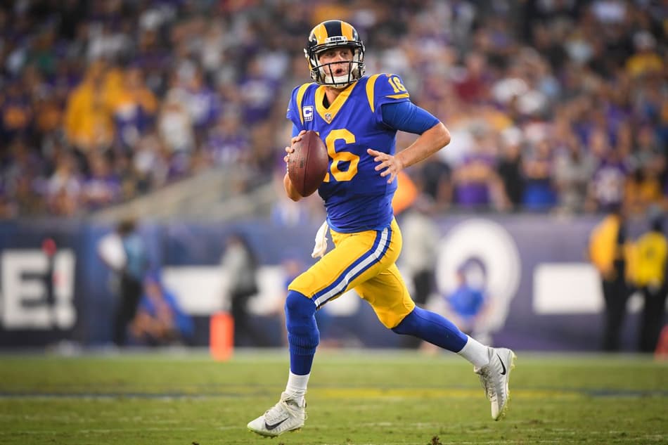 Atuação histórica de Jared Goff mantém invencibilidade do Rams