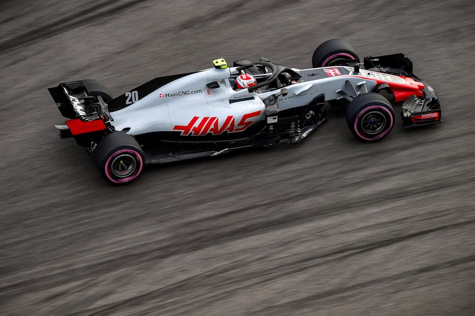 Comissários decidirão durante a noite sobre protesto da Force India contra a Haas