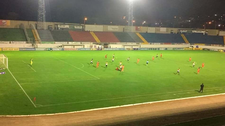 Criciúma derrota Boa Esporte fora de casa pela Série B do Brasileirão