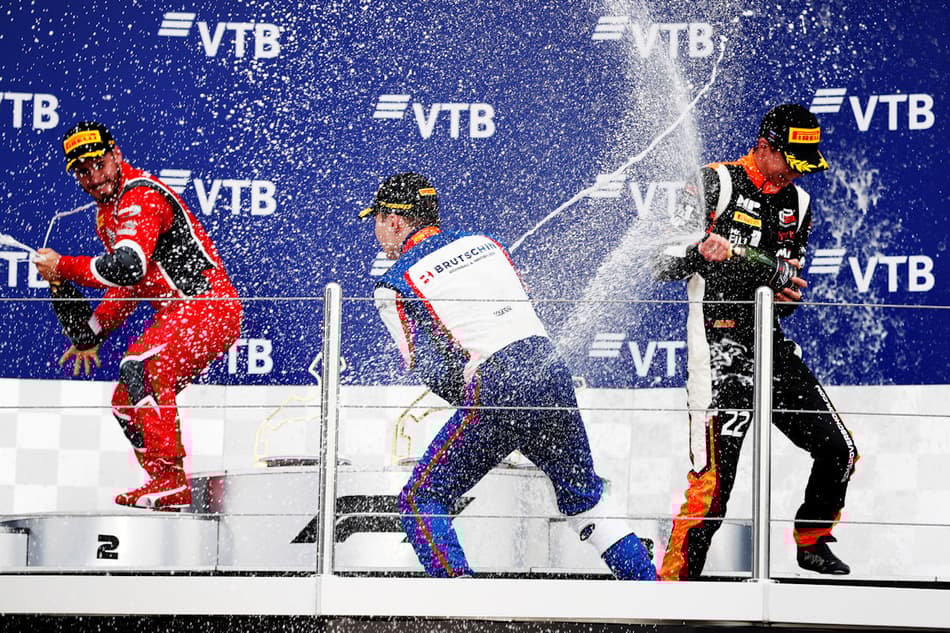 Pela GP3, David Beckmann consegue vitória na última volta em Sochi