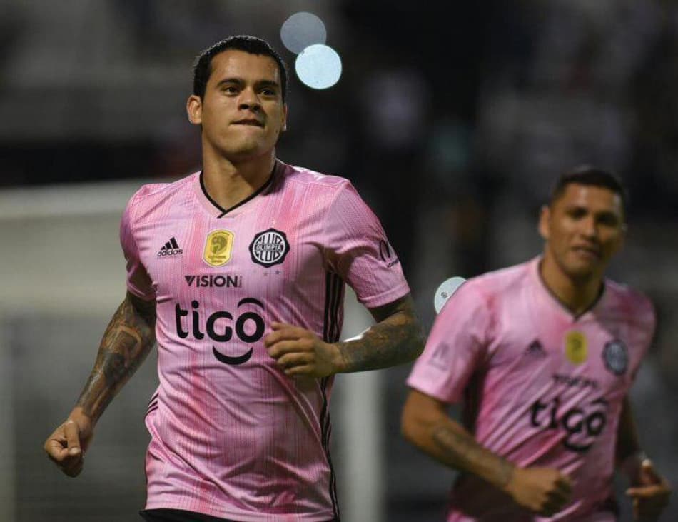 Olimpia lança camisa em prol da campanha Outubro Rosa e doará dinheiro de vendas