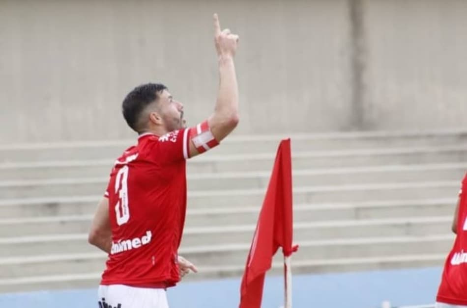 Vila Nova venceu o Boa Esporte e segue na luta pelo acesso