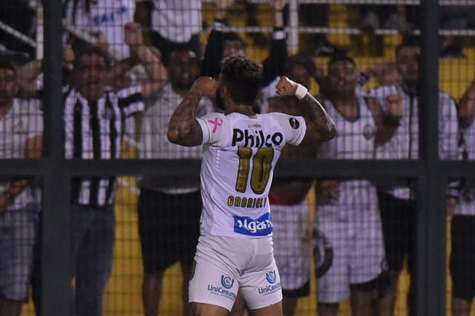 Gabigol iguala marca de Serginho Chulapa pelo Santos no Brasileirão