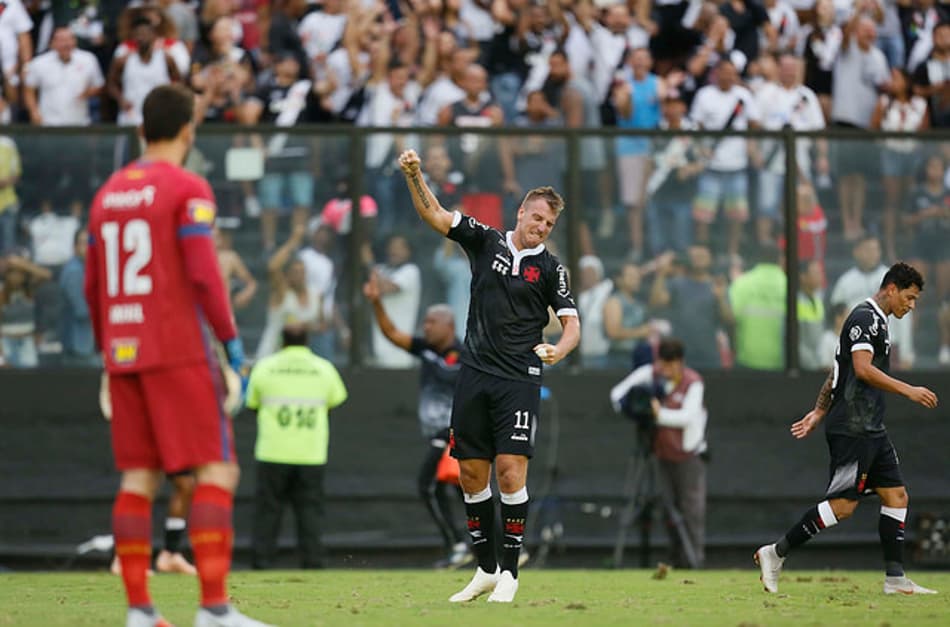 Blog do Garone: Mais do que casa, São Januário é a arma do Vasco