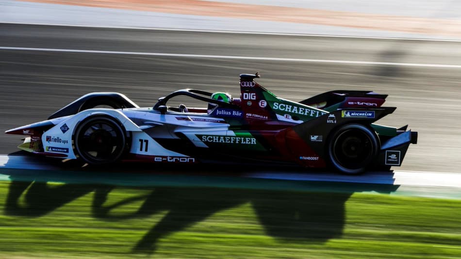 Pit Stop para carregamento rápido sendo discutido para 2022