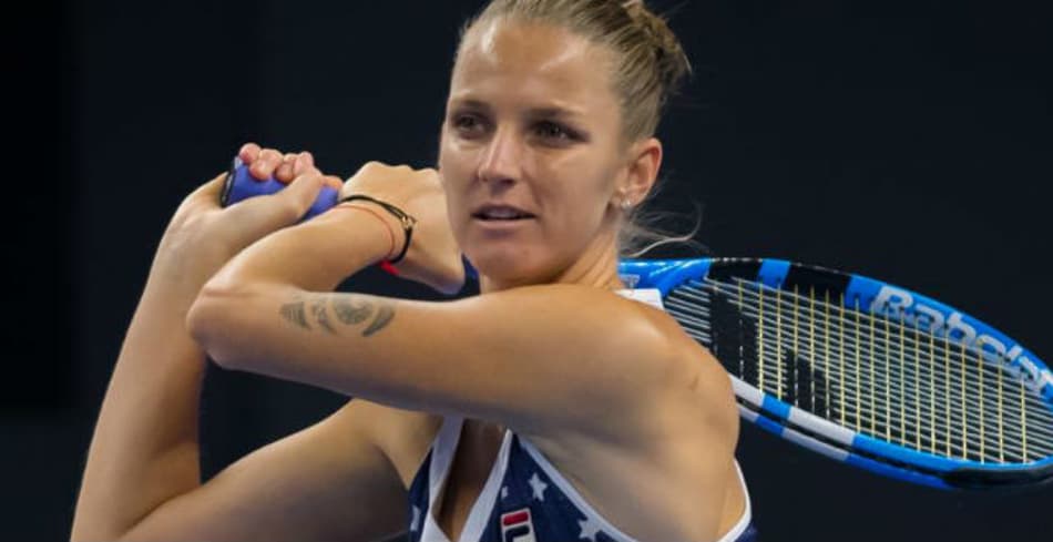 Pliskova supera atual campeã Wozniacki em Cingapura