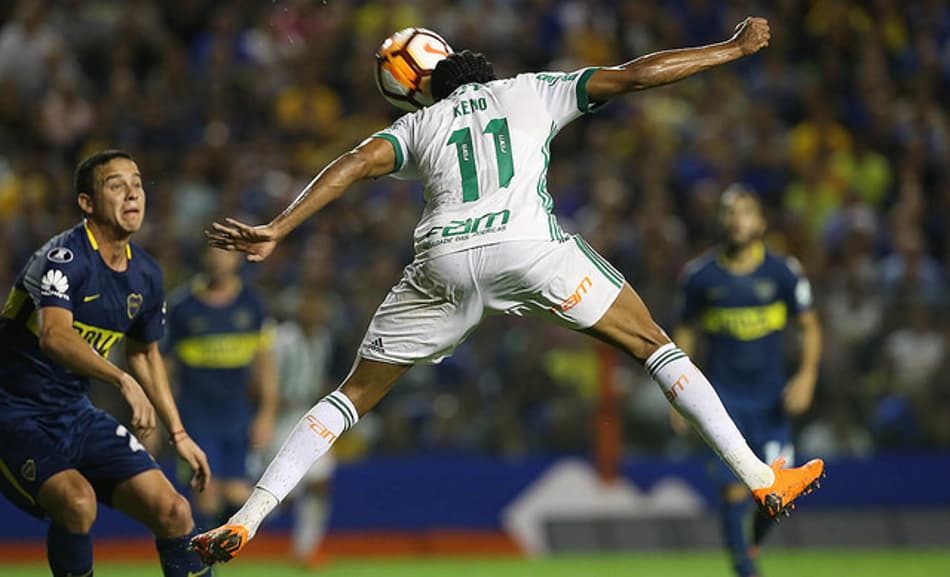 Keno relembra vitória na Bombonera e torce para Palmeiras repetir a dose