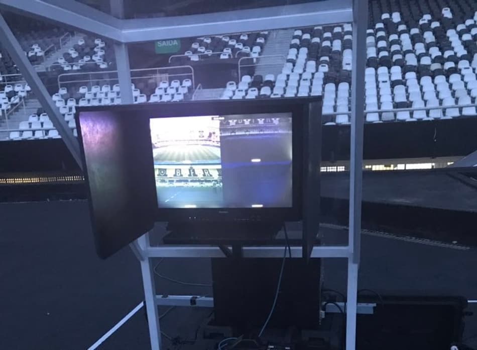 VAR é instalado, e Flu se reúne com Conmebol para dúvidas sobre árbitro de vídeo