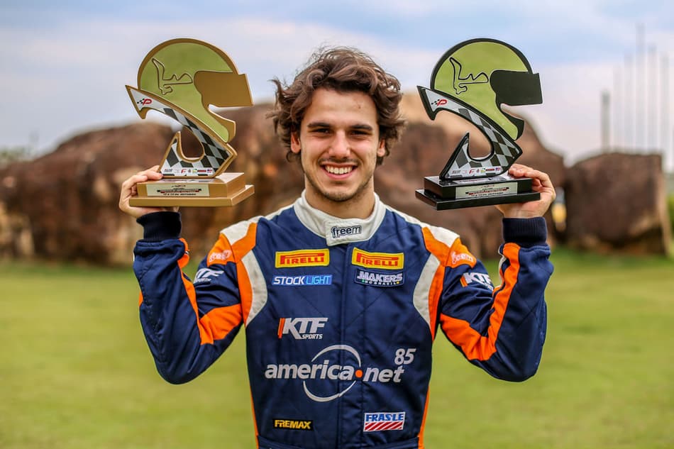 Enzo Bortoleto tem retorno triunfal na Fórmula Academy Sudamericana