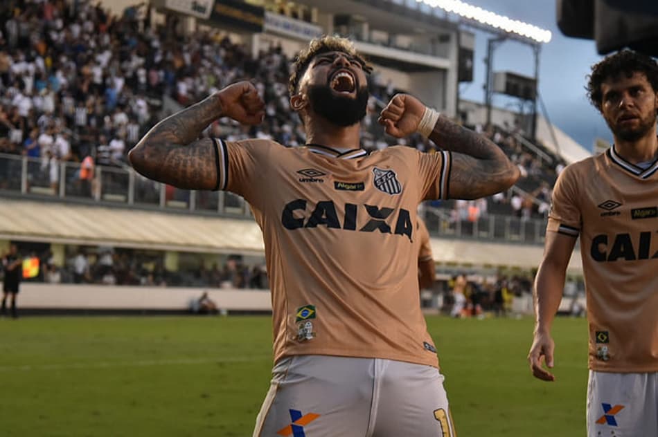 Gabigol se torna o 7º maior artilheiro do Santos na história do Brasileirão