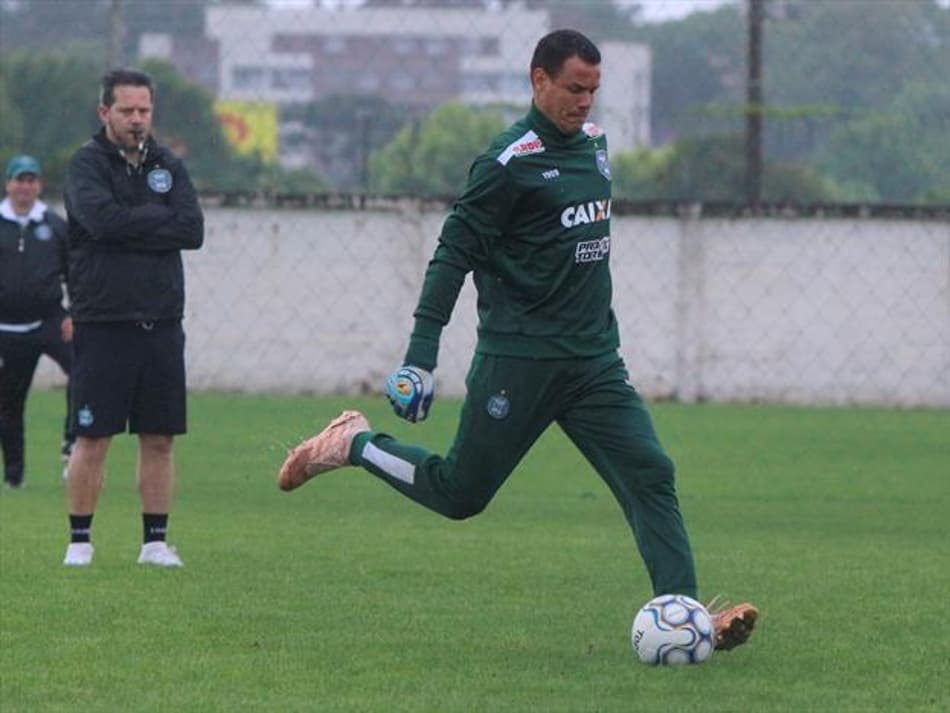 Goleiro Wilson se machuca e não atua mais pelo Coritiba em 2018