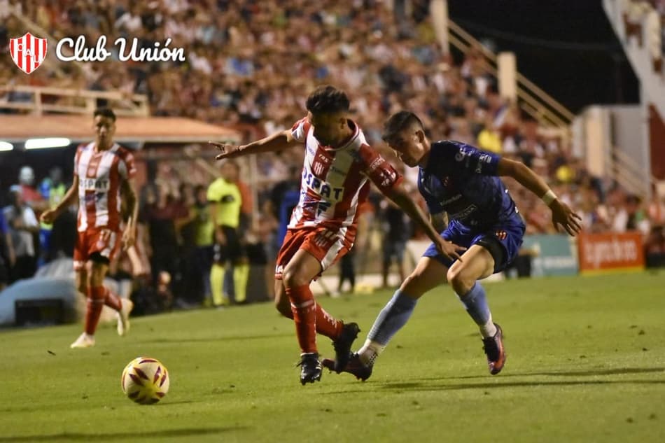 Dois jogos abriram a 11ª rodada da Superliga Argentina; Confira o resumo