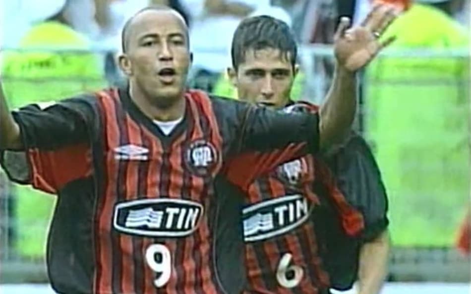 Athletico entra em guerra com a RPC por conta do VT do título do Brasileirão de 2001; Entenda