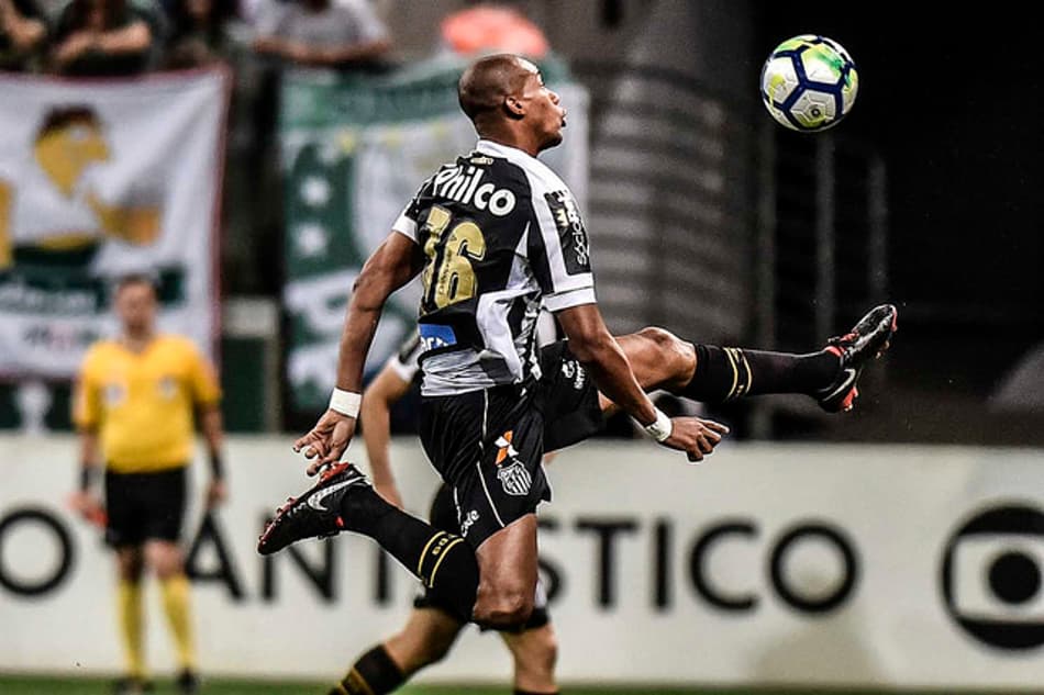 Destaque no clássico, Copete dá volta por cima: ‘Nunca abaixei a cabeça’