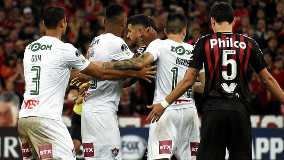 Muitos erros e falta de foco: Flu sofre e sai com desvantagem em Curitiba