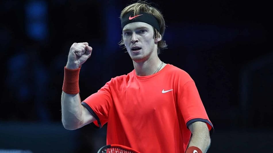 Rublev vence convidado e torce contra Fritz no Finals de Milão