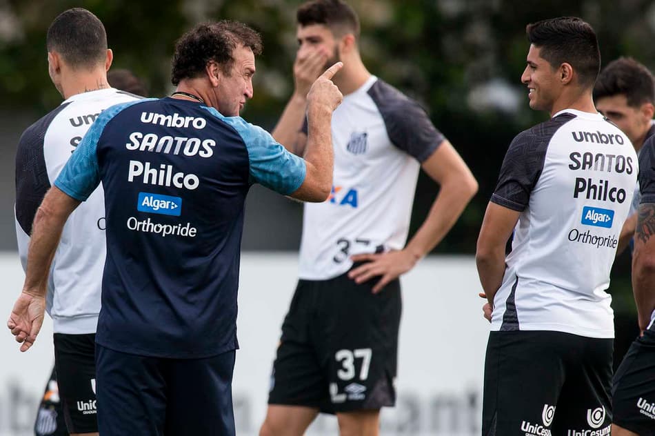 Quem são as peças que podem usar jogo para convencer Cuca no Santos