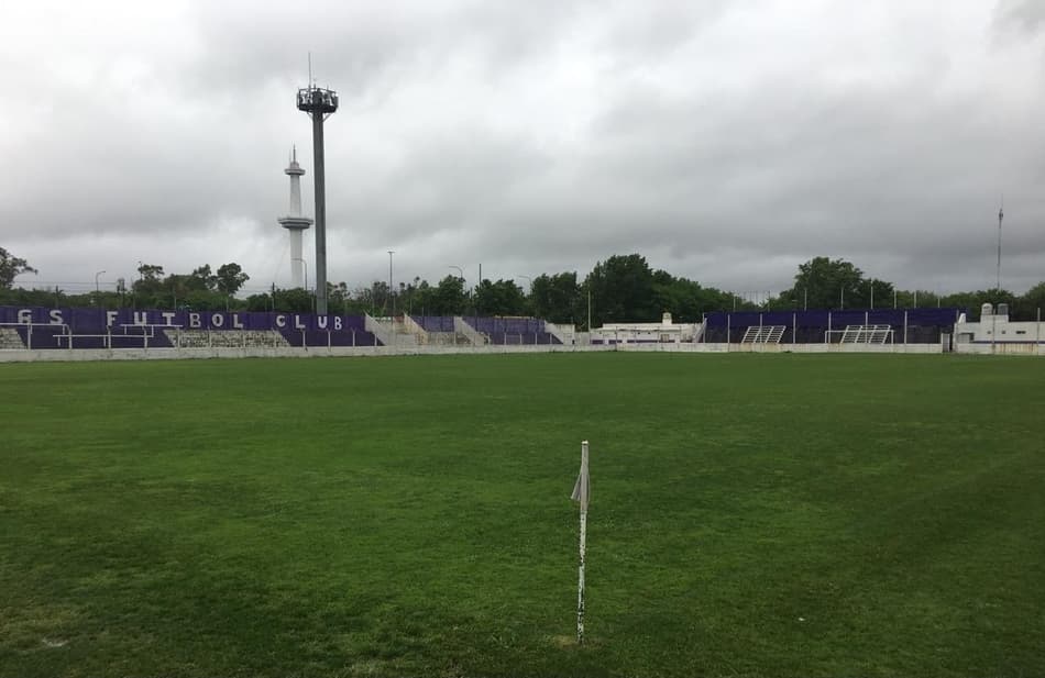 Sem perder o humor, clube da terceira divisão argentina oferece seu estádio para a final da Libertadores